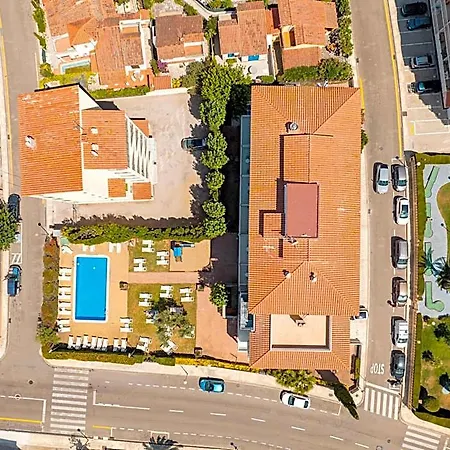 Bay Hotel