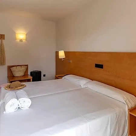 Bay Hotel 2*
