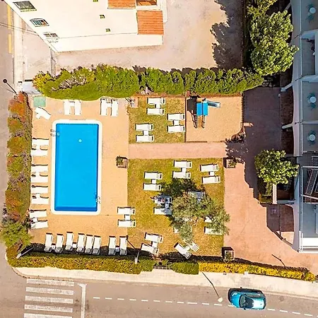 Bay Hotel