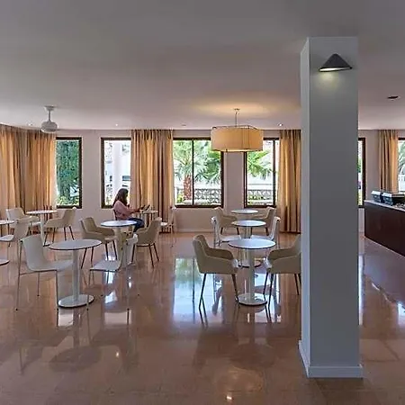 Bay Hotel 2*